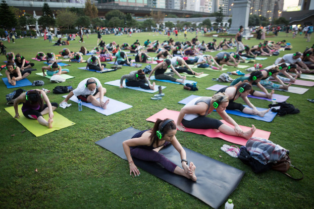 Kopfhöreryoga, Kopfhörer Yoga, Silent Yoga, Silent Yoga Kopfhörer, Silent Yoga Equipment, Silent Yoga mieten, Kopfhörer mieten, Silent Yoga Kopfhörer kaufen, Silent Events, yoga