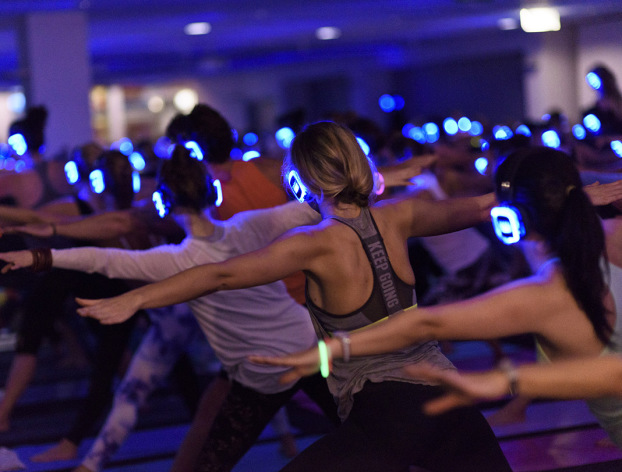 Kopfhörerfitness, Kopfhörer Fitness, Silent Fitness, Silent Fitness Kopfhörer, Silent Fitness Equipment, Silent Fitness mieten, Kopfhörer mieten, Silent Fitness Kopfhörer kaufen, Silent Events, Fitness
