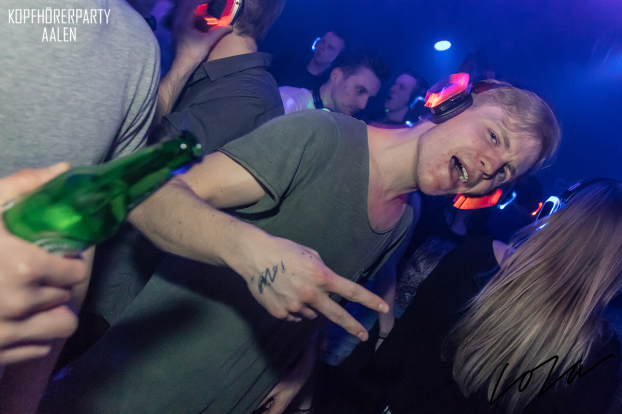 Kopfhörerparty Aalen, Silent Disco Aalen, Kopfhörerparty, Silent Party, kopfhörer party, silent events, Silent Disco, neon lights